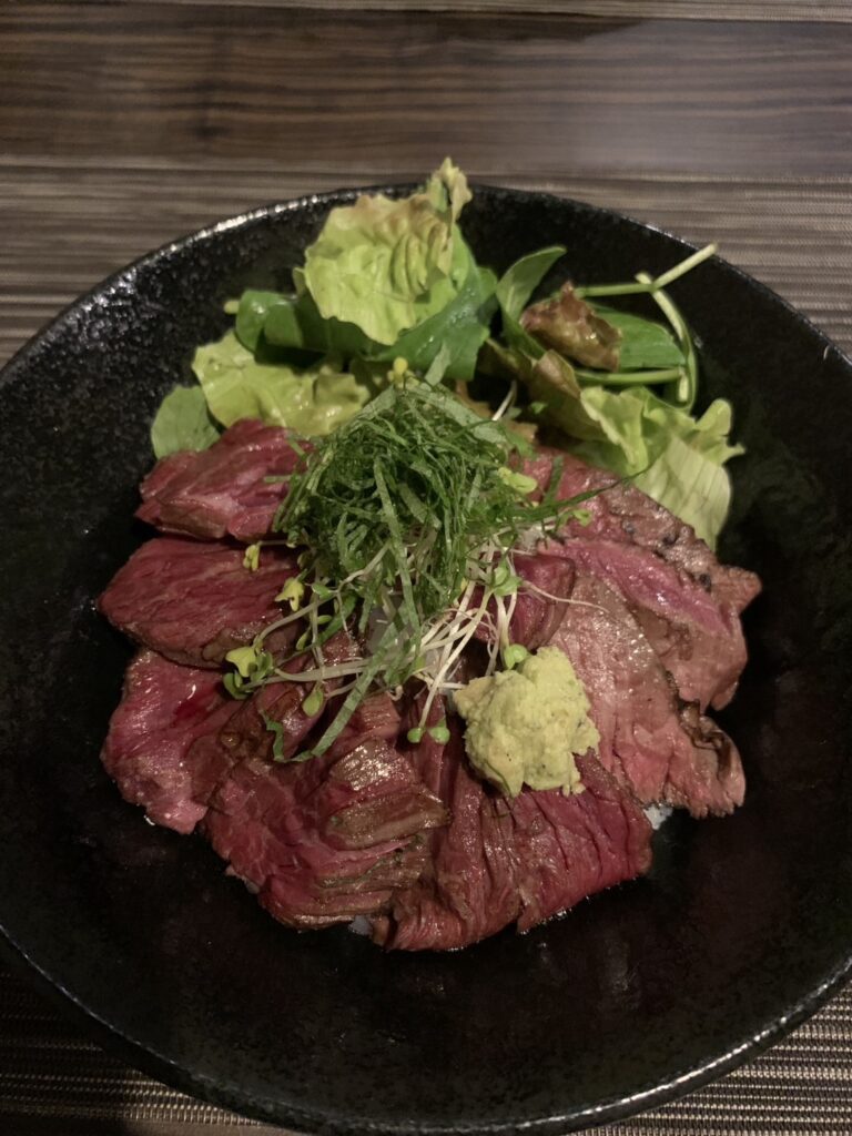 赤身ステーキ丼Regular(わさび醤油)