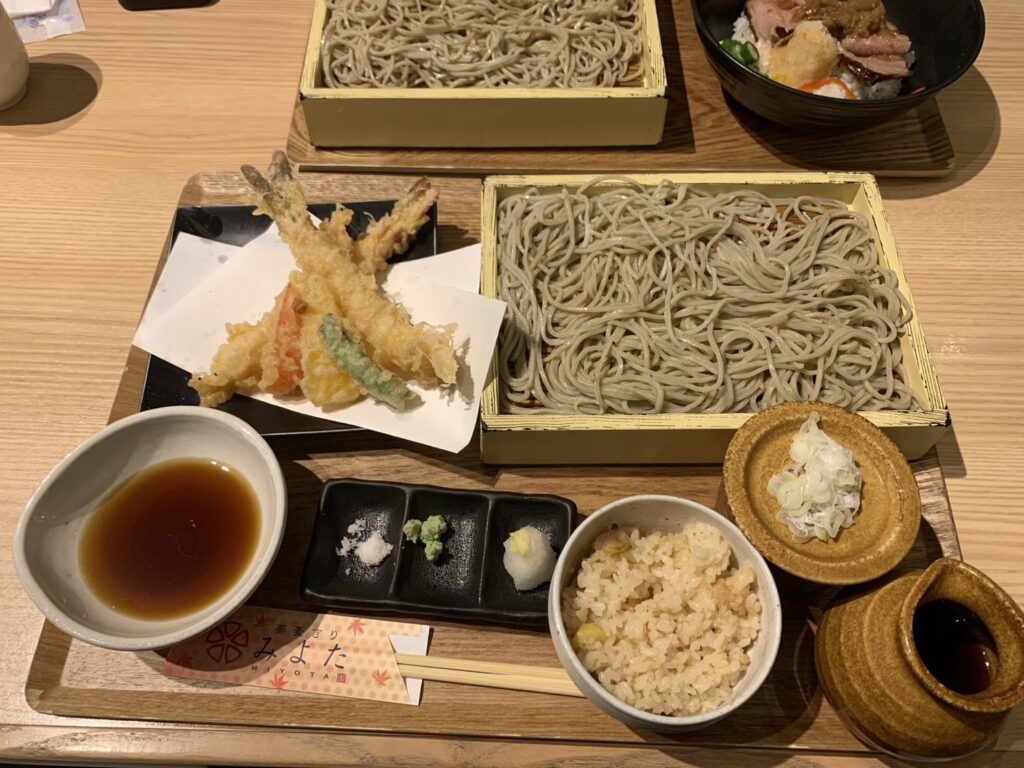 蕎麦きりみよたの車海老天せいろ御膳